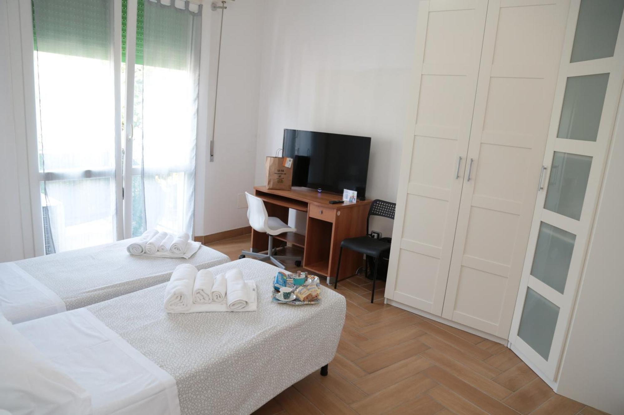Guest House Simonazzi Reggio nell'Emilia Buitenkant foto