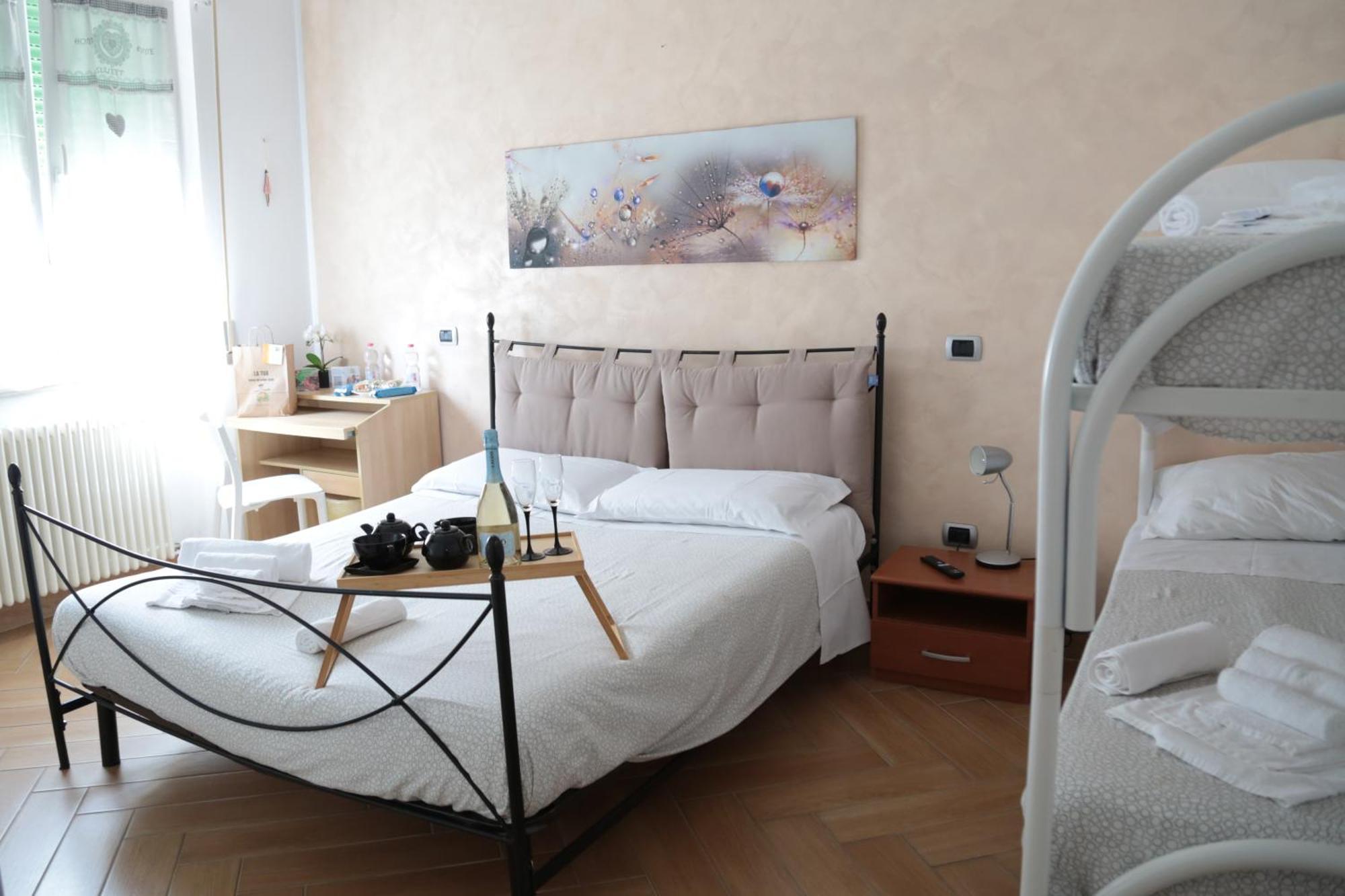Guest House Simonazzi Reggio nell'Emilia Buitenkant foto